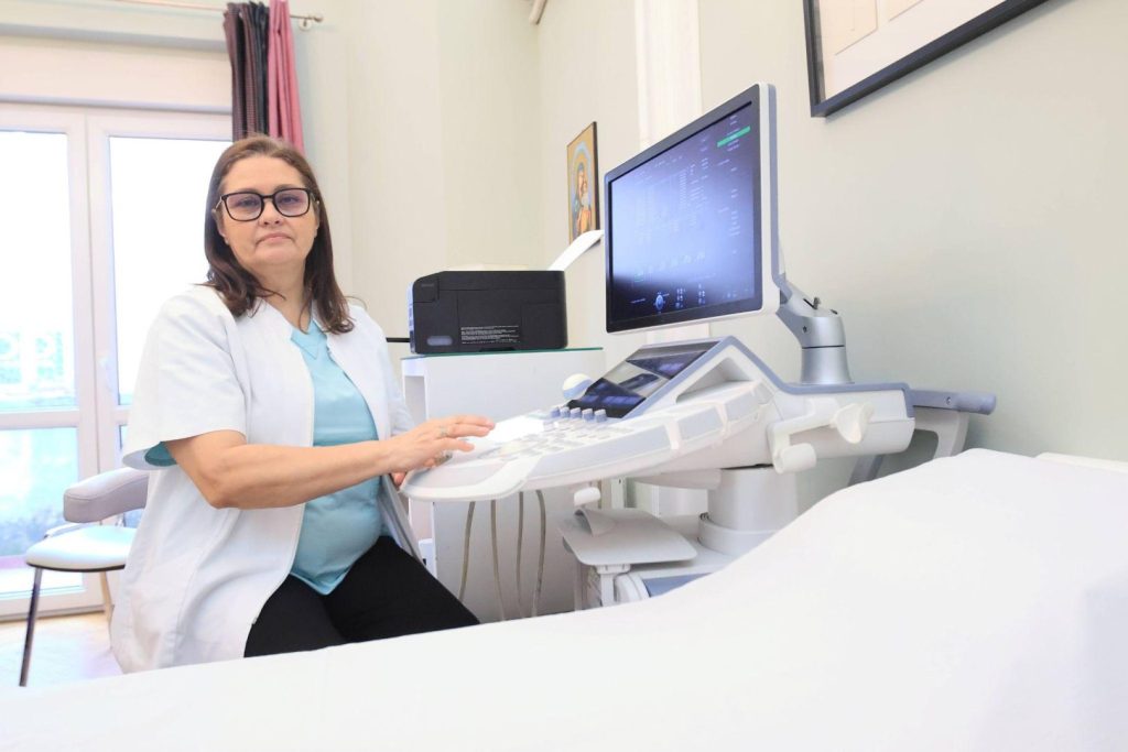 Papanicolau vs. Testul HPV: De ce sunt ambele importante? Sfaturile Dr. Lorena Turculeț