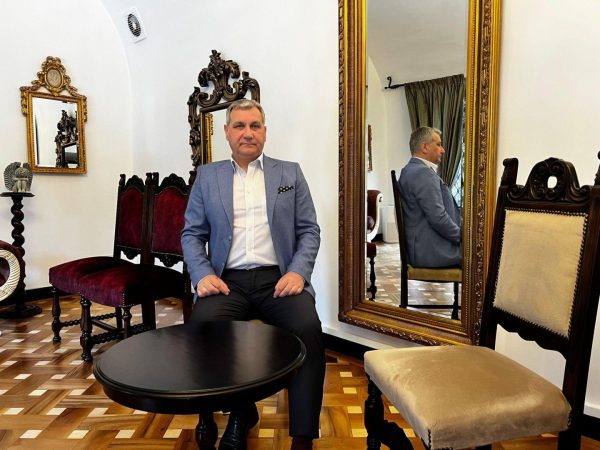 Sandu Staicu celebrează diversitatea culturală în România